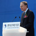 United States ambassador to Korea Alexander Vershbow delivered remarks at Tuesdayy21s official groundbreaking ceremony for the U.S. Base Relocation to Pyeongtaek. In his remarks Vershbow reaffirmed Americaa21s commitment to the ROK-US alliance and its vital role in securing peace and prosperity in Korea and Northeast Asia. US Army photo by Bob McElroy